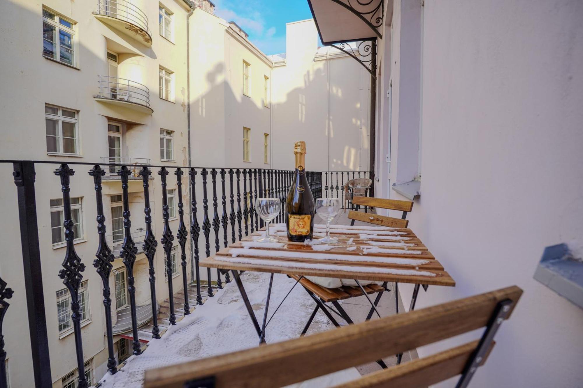 Elegant & Stylish Center Apartments! Praga Exterior foto